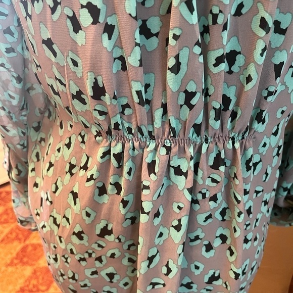 🛍️Vanity Blouse Hi Low Size Small - Picture 4 of 10